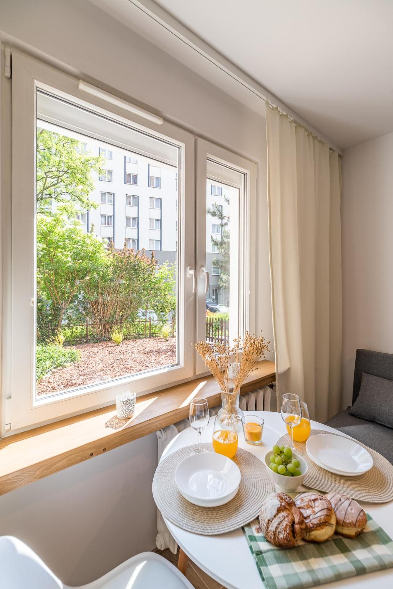 Ferienwohnung Krakow Czyzyny - Terrace By Rentujemy Exterior foto