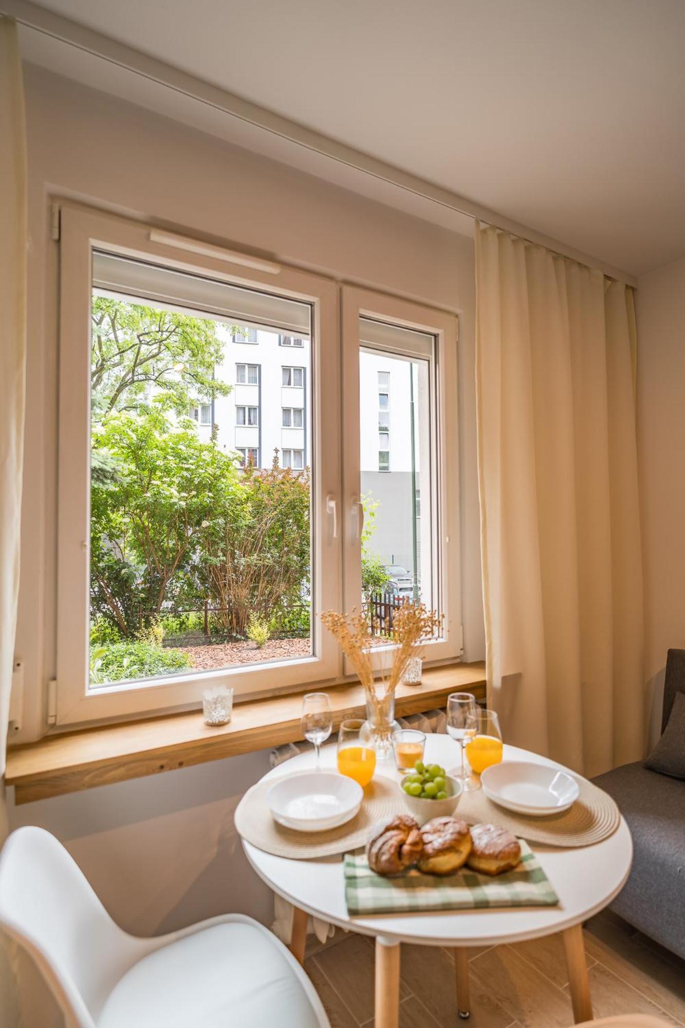 Ferienwohnung Krakow Czyzyny - Terrace By Rentujemy Exterior foto
